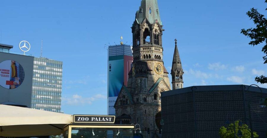 Berlin: City-West Walking Tour with a Real Berliner - Getting oriented at Wittenbergplatz and finding your guide