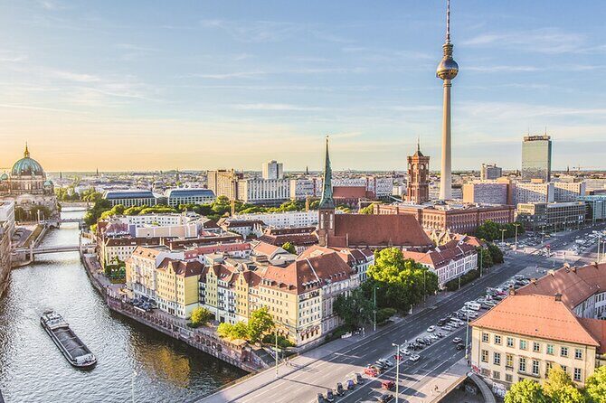 Berlin Complete in one day - A one-day Berlin loop built around WWII, the Wall, and Jewish life