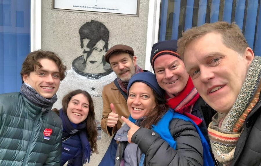 Berlin: David Bowie & 1970s Berlin Guided Walking Tour - Bahnhof Zoo and the clubs: where the night energy lived