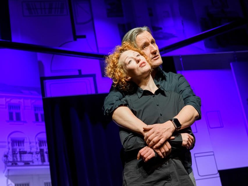 Berlin: DISTEL - The capital cabaret - How the show stays current without feeling chaotic