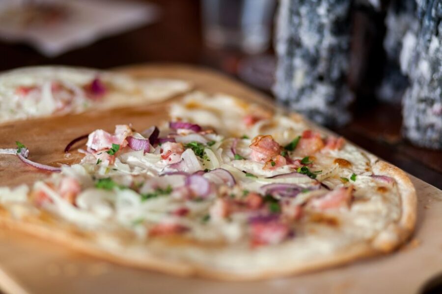 Berlin: Downtown Food Tour with 8 Authentic Local Tastings - Berlin on Foot: The 3-Hour Downtown Taste Circuit