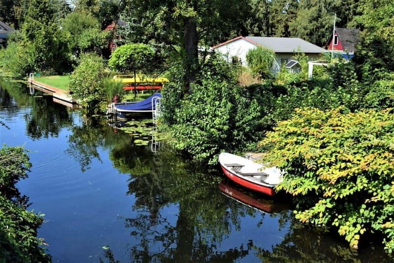 Berlin: (E)-Bike & Boat: The City's Biggest Lake & Lagoon - Friedrichshagen and Müggel Park: The Müggelsee Feel Comes Through