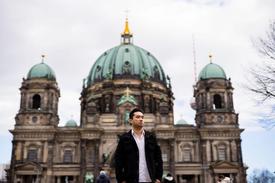 Berlin: Early Morning Private Photoshoot to avoid the Crowd - Practical planning: what to wear and how to keep the morning easy