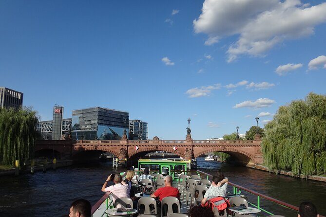 Berlin East Side Tour 2.5 hour cruise with commentary - Mühlendammschleuse Lock Stop and Berlin’s Founding Waterway