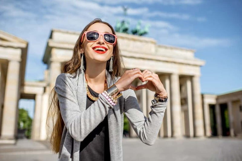 Berlin Essentials: Private Photoshoot at Berlin's top sites - Price and value: what $68 per group covers