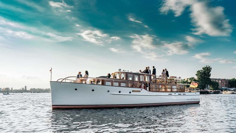 Berlin: Evening Yacht Cruise with Aperitif - Key things to know before you go