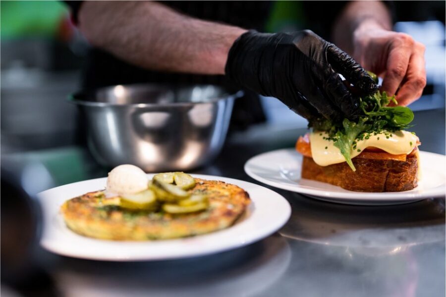 Berlin: Fine Dining Breakfast with Champagne in Schoneberg - Who This Champagne Breakfast Is Best For