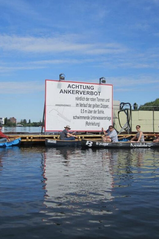 Berlin: guided canoe | kayaktour - The 2-hour rhythm: lifejacket on, quick lesson, then you’re off