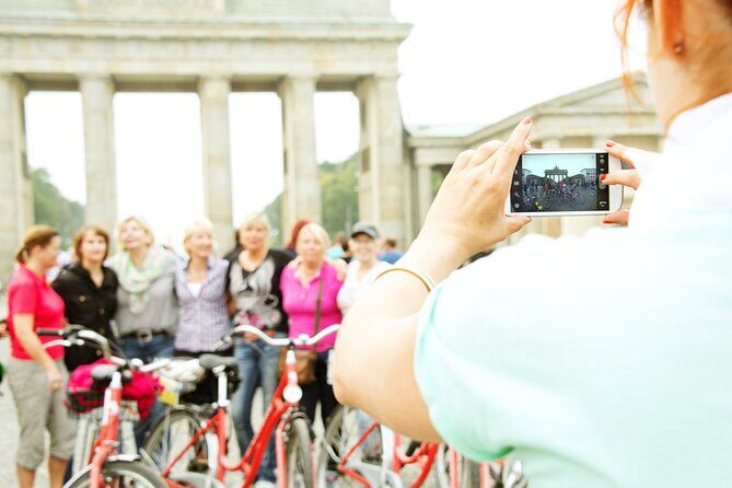 Berlin: Guided Private Bike Tour to Explore the Highlights - Key highlights worth your time