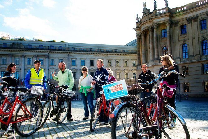 Berlin: Guided Private Bike Tour to Explore the Highlights - Price and value of a private 3-hour ride