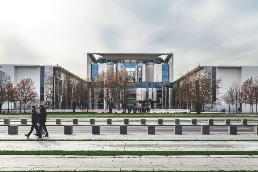 Berlin: Guided Walking Tour around the Reichstag - Verwaltung des Deutschen Bundestages: the practical side of parliamentary life