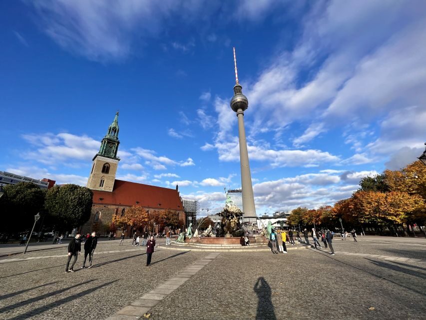 Berlin: Guided Walking Tour in English - Key highlights you should care about