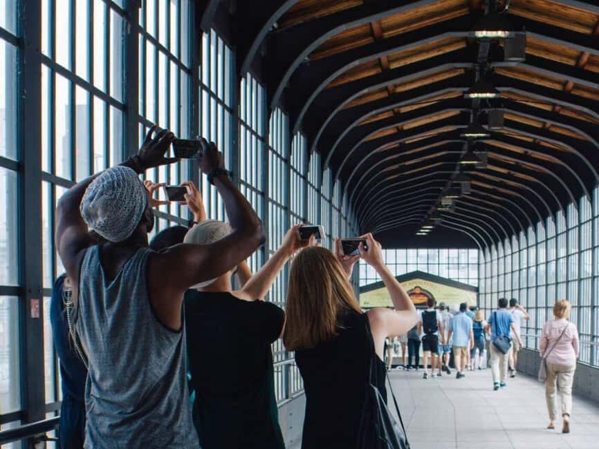 Berlin: Hands-On Mobile Photography Workshop - Portrait Photography Coaching (and Why It Feels Like Magic)