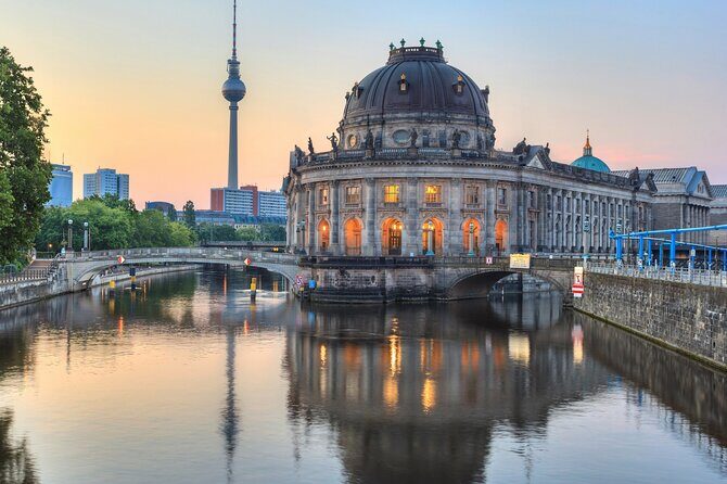 Berlin Highlights Self guided scavenger hunt and Walking Tour - Pacing and walking time: the part you should plan for