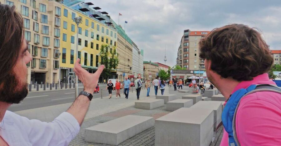 Berlin: Historical Sights & Berlin Wall Tour with a Berliner - Key things to know before you go