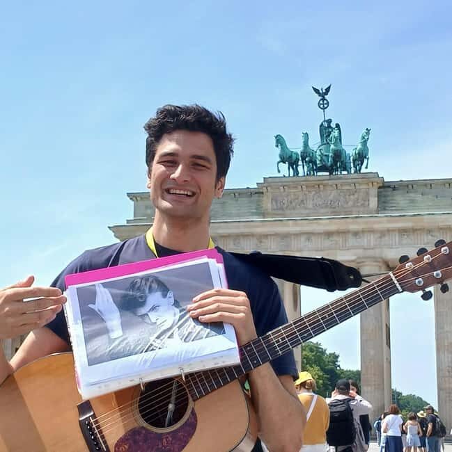 Berlin: Historical Walking Tour with Live Music - A Two-and-a-Half-Hour Berlin Story Walk With Live Music