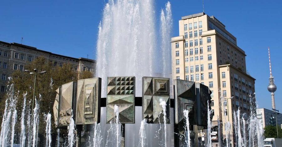 Berlin: Karl-Marx-Allee 2-Hour Tour - Friedrichshain arcades: the street’s residential backbone
