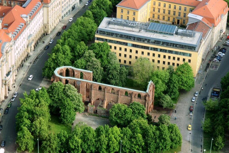 Berlin: Karl-Marx-Allee 2-Hour Tour - Why Frankfurter Tor is more than a photo stop