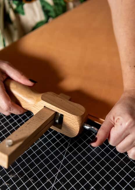 Berlin: Leather Craft Workshop with Local Designer - Atelier Amoreze in Prenzlauer Berg: a workshop you can actually reach