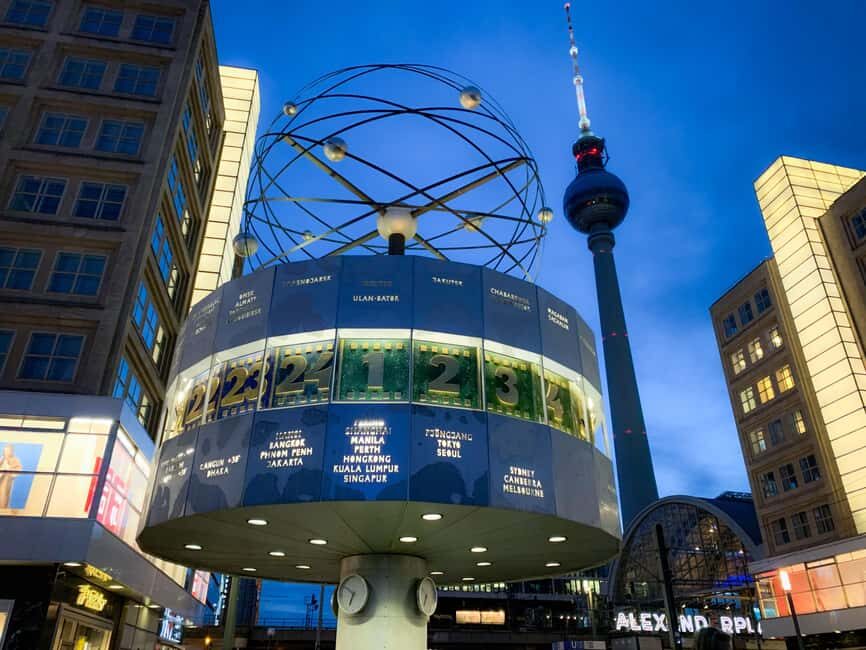 Berlin: Lights Festival Open-Top Night Tour with Live Guide - The illuminated sights you’ll see (and how to enjoy them)