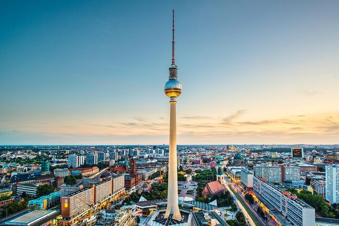 Berlin Mitte kulinarisch – Die Food Tour - The history and architecture angle (why this tour feels different)