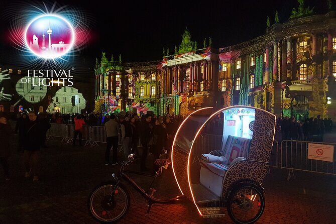 Berlin Night Tours - Romantic Night & Evening Tours Berlin - Street art under stars: why the night perspective matters
