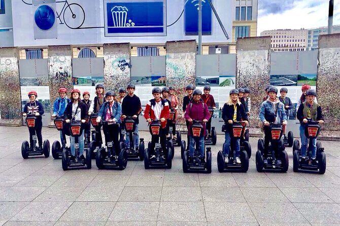 Berlin: One-Hour Segway Signature Tour - Stop 3: Reichstag Building from the outside, with a story of reunification