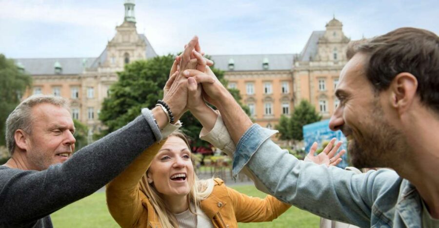 Berlin: Outdoor Escape Game Mitte - Turning Mitte Streets Into a Timed Escape Challenge