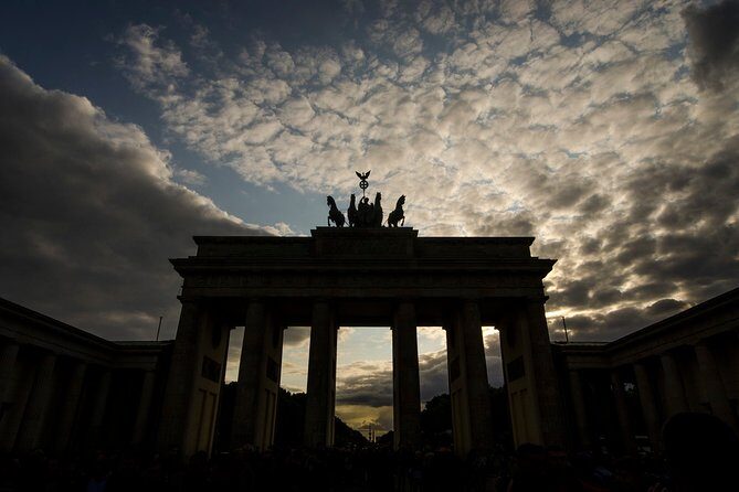 Berlin Photography Masterclass - Private Photography Lesson - Reichstag First: Architecture Photography Without the Headache