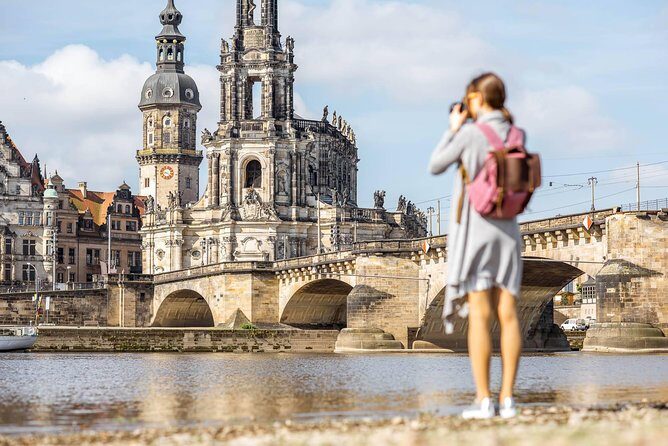 Berlin-Prague One-Way Sightseeing Day Tour - Stop One: Schloss Moritzburg Grounds and the Cinderella-Shoe Moment