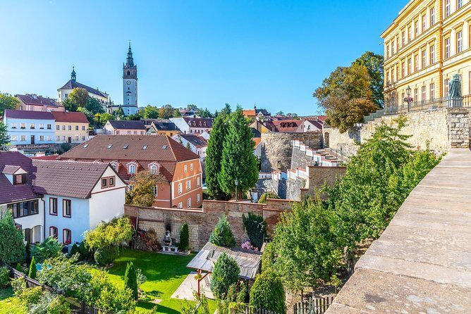 Berlin-Prague One-Way Sightseeing Day Tour - FAQ