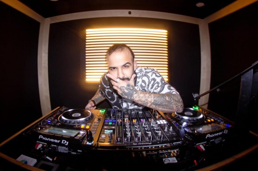 Berlin: Premium Underground Party Tour - Why an underground techno guide beats winging it