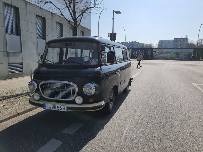 Berlin: Private 2-Hour Sightseeing Tour in Classic GDR Van - Inside the East–West story: what your English-speaking guide will do for you