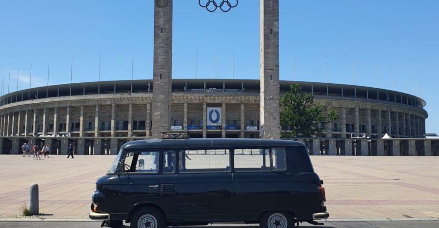 Berlin: Private 2-Hour Sightseeing Tour in Classic GDR Van - Van comfort, rules, and practical realities on the street