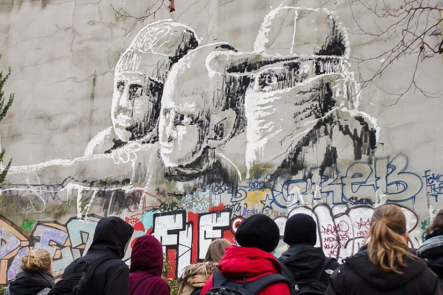 Berlin: Private Kreuzberg Street Art Walking Tour - Price and Value: How $200 for Up to 5 People Really Works