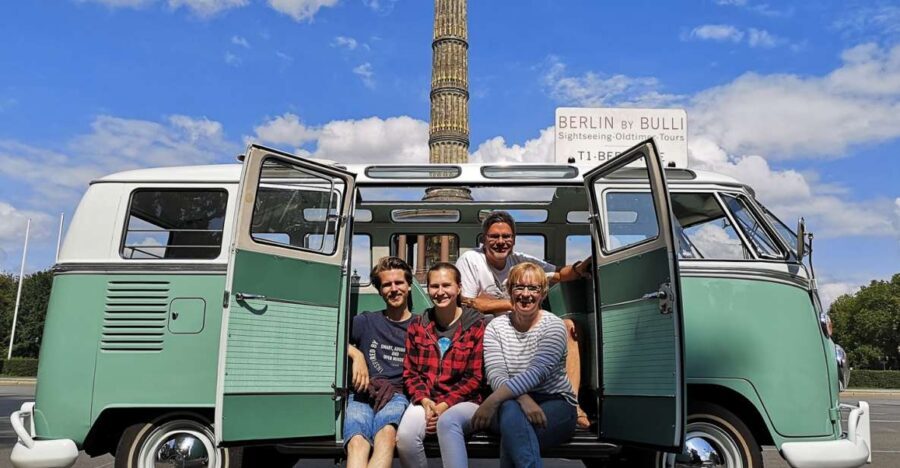 Berlin: Private Sightseeing Tour in Iconic Oldtimer VW Bus - Why a 1965 VW T1 Samba is the best way to see Berlin in 2 hours