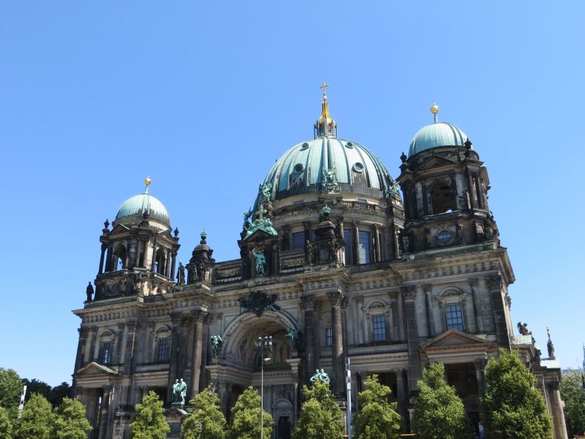Berlin: Private Walking Tour with a Local - Private with a Lokafyer: Berlin through a local mindset