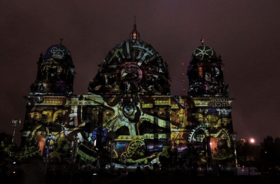 Berlin: Private Walking Tour with a Local - If you want an attraction stop: entrance costs and how to plan