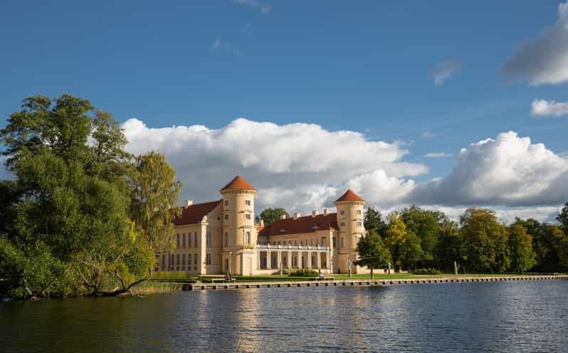 Berlin: Rheinsberg Palace Entrance Ticket - The palace rooms: art you can actually make sense of