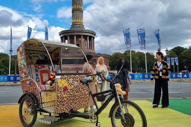 Berlin Rickshaw Tours Historical & Photo City Tour 120min - Sightseeing - Holocaust Memorial and Cold War stops: look, pause, and read the room