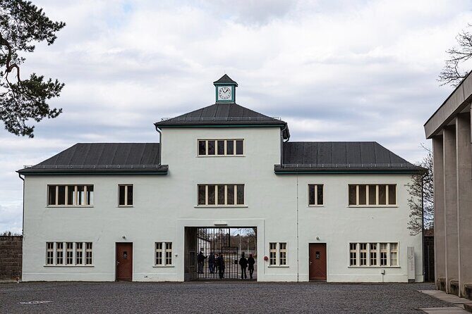 Berlin: Sachsenhausen Concentration Camp Memorial Tour - The Memorial and Museum Stop: How the Guide Helps You Make Sense of the Site