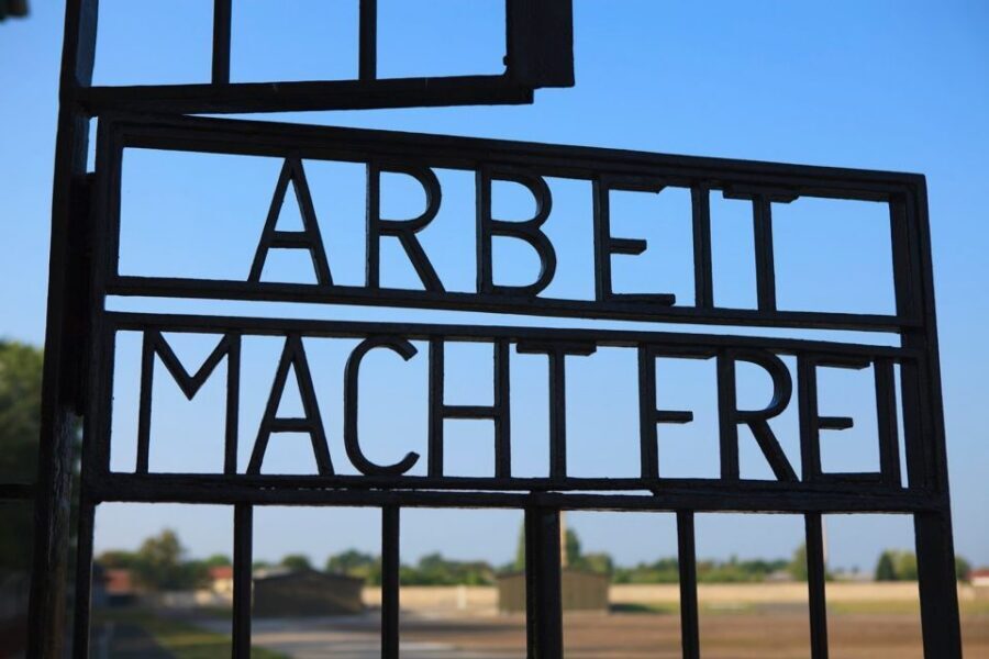 Berlin: Sachsenhausen Memorial 6-Hour Tour in Spanish - Getting There From Berlin: The 50-Minute Train Ride That Sets the Tone