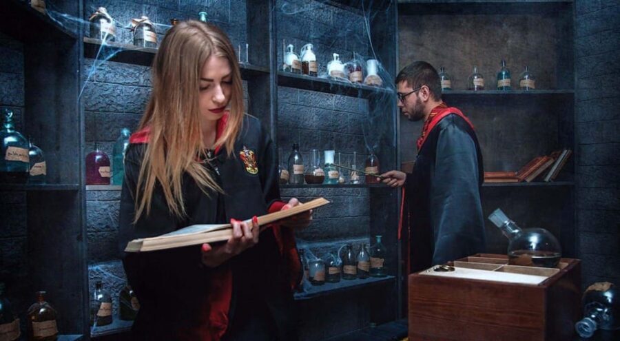 Berlin: “Shadow of the Rubber Duck” Escape Room Experience - The countdown pressure: solving faster without guessing wildly