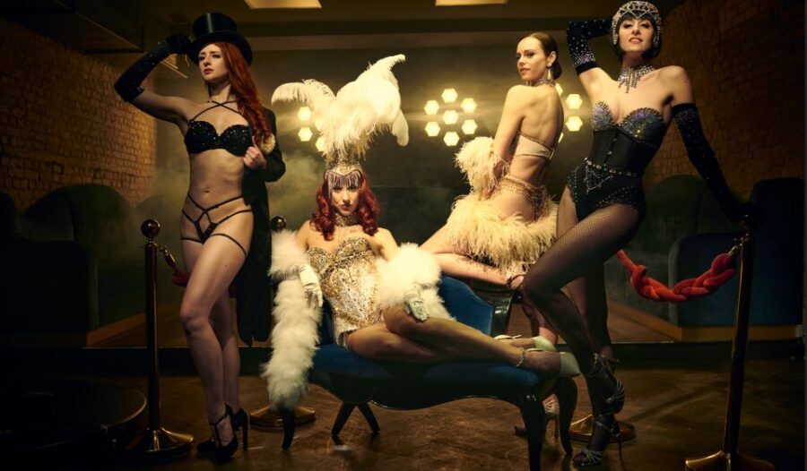 Berlin: Showgirls of Burlesque Show - The Glam Girls and Showgirls of Burlesque: what the 2 hours actually delivers