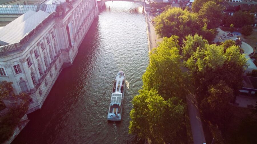 Berlin: Sightseeing Boat Tour on the Spree for Families - Where this cruise shines, and who might want a different option