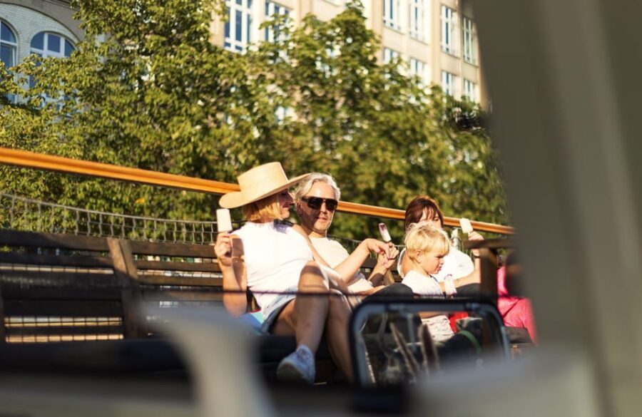 Berlin: Sightseeing Boat Tour on the Spree for Families - What about narration and audio on this cruise