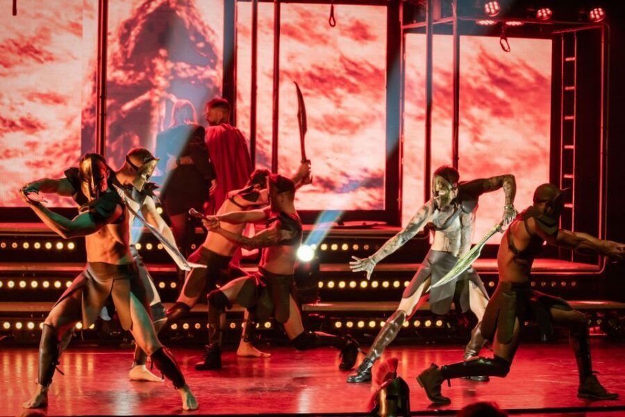 Berlin: SIXX PAXX Men´s Performing Arts Show - Aftershowparty included: turning one performance into a full night