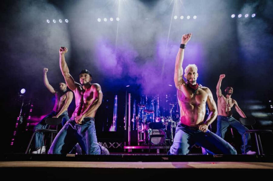 Berlin: SIXX PAXX Men´s Performing Arts Show - My take: should you book SIXX PAXX?