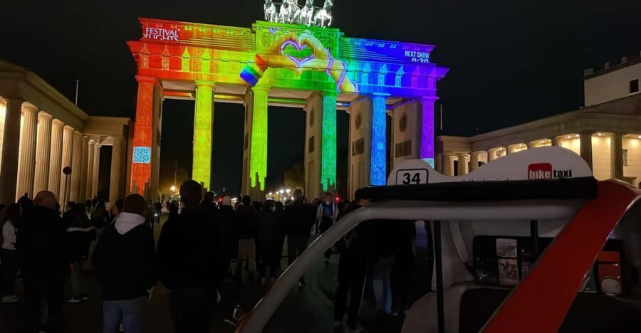Berlin: taxi-bicycle Tour by Night and Illuminations - How the route works: a guided plan you can agree on