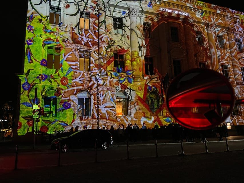 Berlin: taxi-bicycle Tour by Night and Illuminations - Potsdamer Platz or Nikolaiviertel: choosing the final photo mood